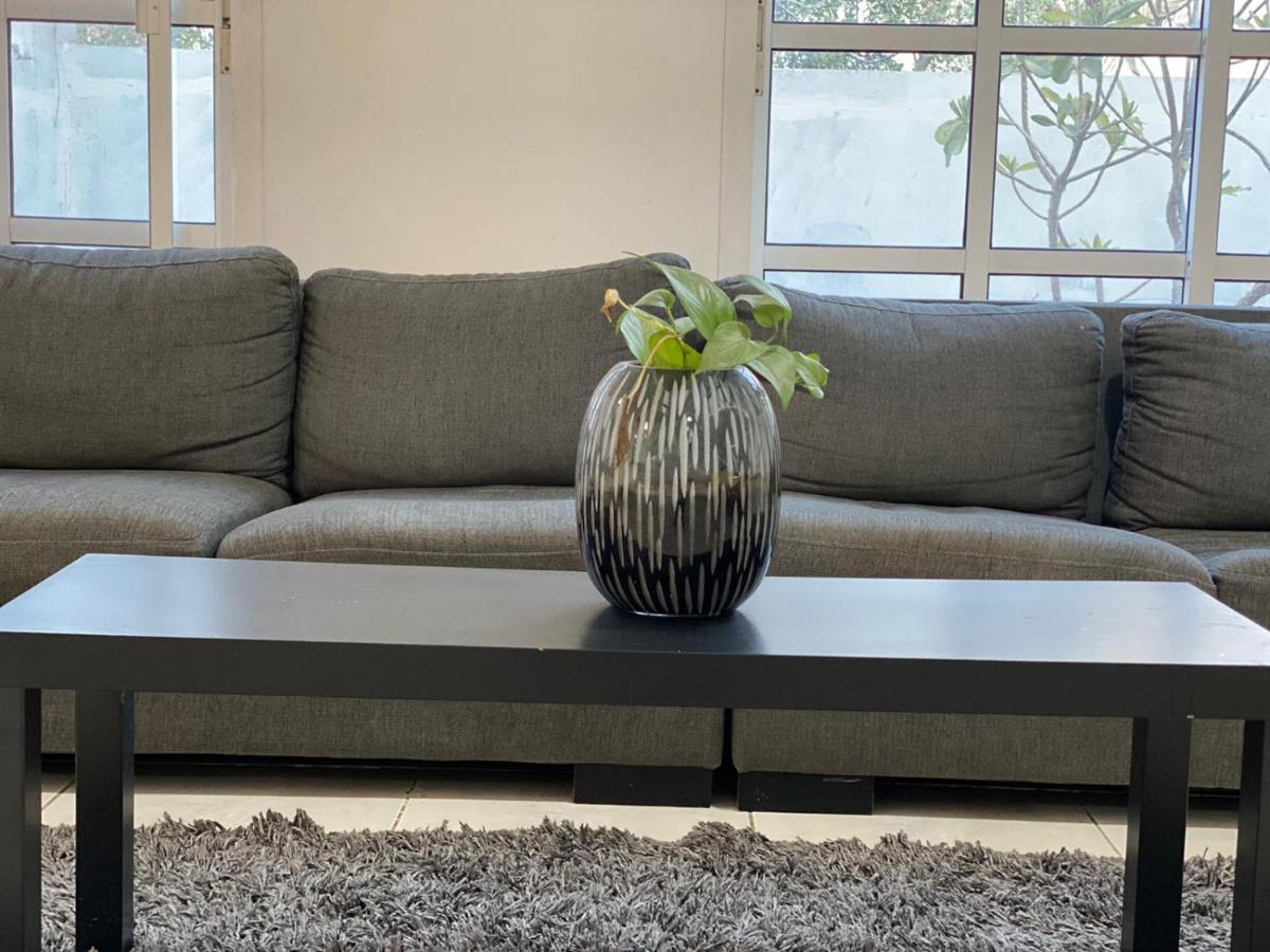 Comfortable Private Rooms In Compound Housing Dubai Ngoại thất bức ảnh