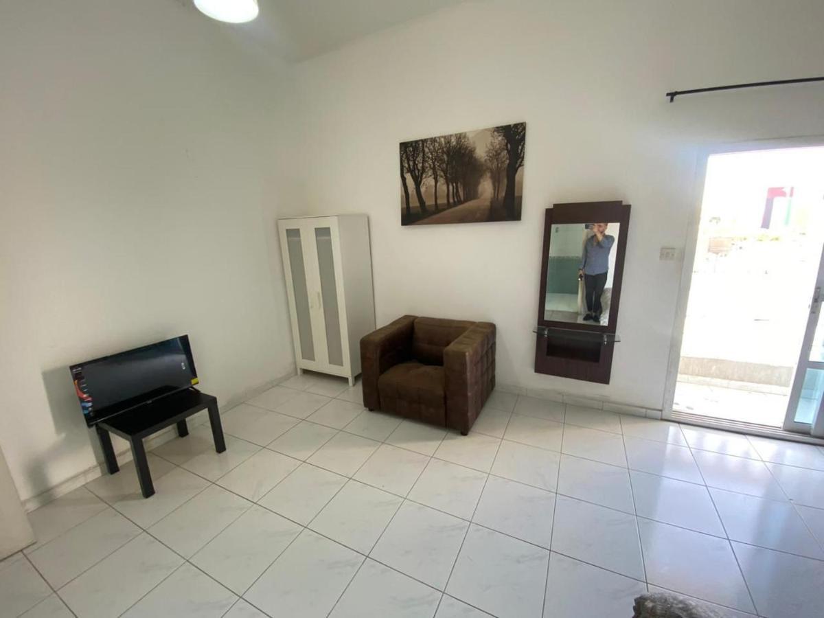 Comfortable Private Rooms In Compound Housing Dubai Ngoại thất bức ảnh