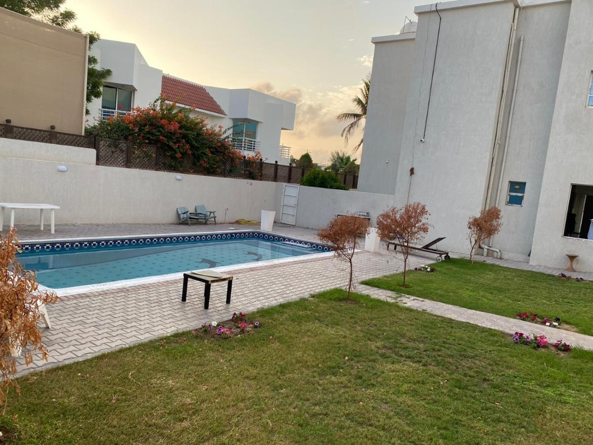 Comfortable Private Rooms In Compound Housing Dubai Ngoại thất bức ảnh