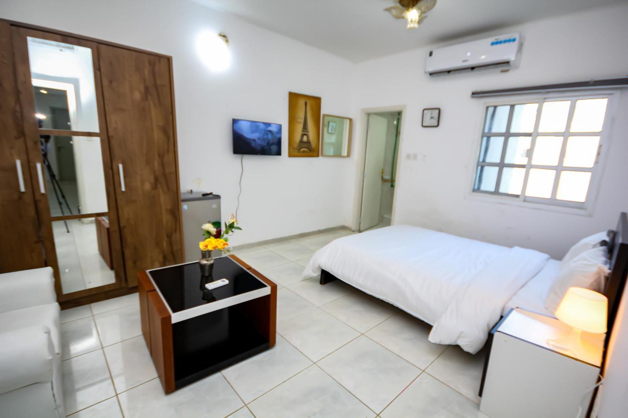 Comfortable Private Rooms In Compound Housing Dubai Ngoại thất bức ảnh